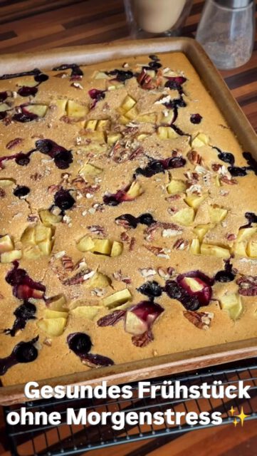 Werbung
Frühstück fertig, während du dich für den Tag fertig machst 🥞✨
Dieser gesunde Frühstückspfannkuchen aus dem Ofen ist schnell vorbereitet, super lecker und perfekt für einen entspannten Start in den Tag. 🤍
Das komplette Rezept findest du auf meinem Food by Margriet Board.
👉 Den Link zum Board findest du ganz oben in meiner Community – dort ist er angepinnt.
Speicher dir das Rezept direkt ab und probier es unbedingt aus! 📌
#Frühstück #pfannkuchen